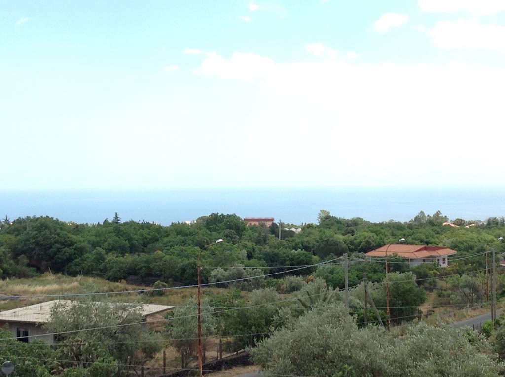 Villa Carolea Ачиреале Экстерьер фото